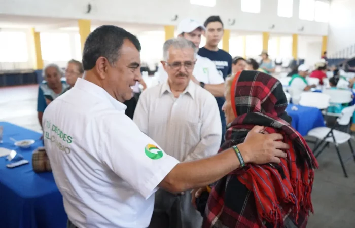 marketing-político-reunion-adultos-mayores-constantino-ortíz-garcía-pvem-4