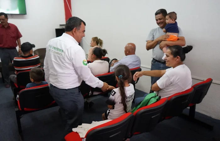 marketing-político-reunion-transportistas-constantino-ortíz-garcía-pvem-1