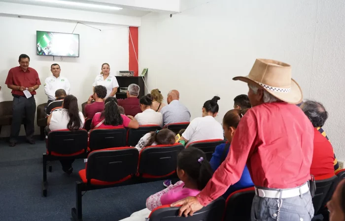 marketing-político-reunion-transportistas-constantino-ortíz-garcía-pvem-4